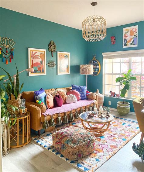 Bohemian Living Room Ideas for a Colorful Space