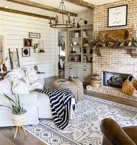 Living Room Ideas for a Modern Farmhouse Look